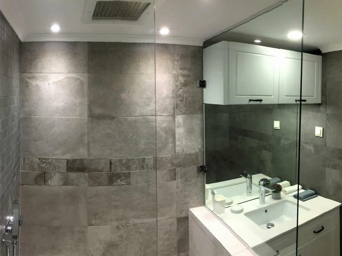 A Luxury Apartment With Patio And Bbq Sofia