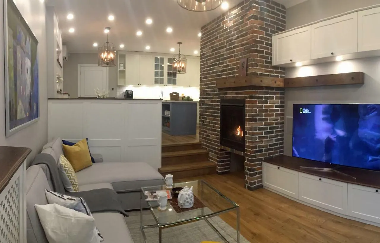 A Luxury Apartment With Patio And Bbq Sofie